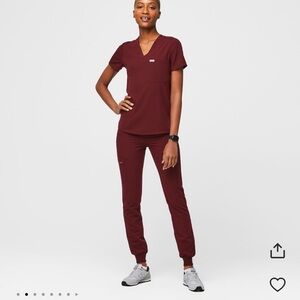 Figs Women's Burgundy Scrub Set